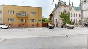 Ponúkame Vám exkluzívne na predaj KRAJNÉ parkovacie miesto =