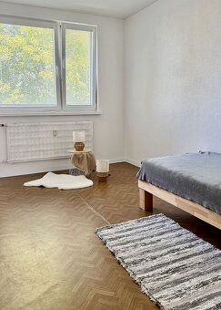 Ponúkame Vám na predaj 3 – izbový, čiastočne zrekonštruovaný
