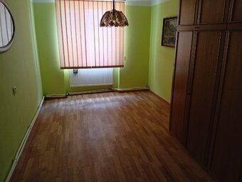 Štýlový zrekonštruovaný rodinný dom v pokojnej obci Soľnička