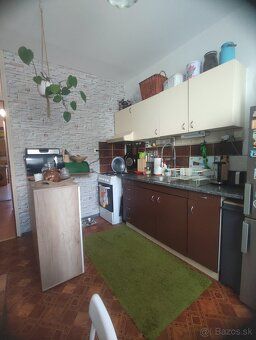 Predám 4 izbový byt, Košice, Pražská ulica. Byt má 80m2, nac