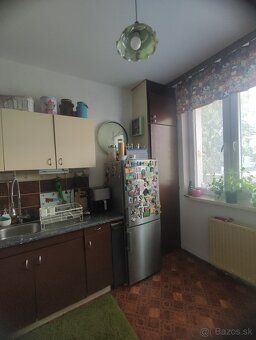 Predám 4 izbový byt, Košice, Pražská ulica. Byt má 80m2, nac