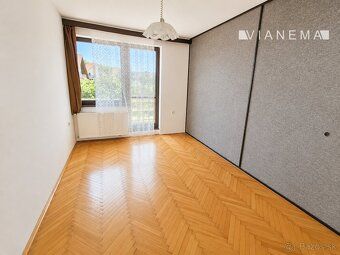 Na predaj priestranný dvojpodlažný rodinný dom v radovej zás