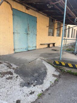 Ponúkame na prenájom výrobno-skladové priestory. O rozmere 3
