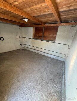 Na prenájom garáž/skladovacie priestory o veľkosti 18 m² vho