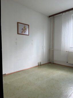 Ponúkame na predaj 2-izbový byt s balkónom, nachádzajúci sa 