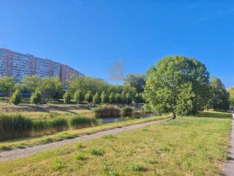 Na prenájom zariadený 1 izbový byt, 30 m2, Bratislava, Petrž