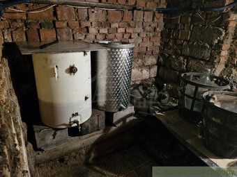 Dávame do ponuky 12ár.pozemok s chatkou v Leviciach na Stráž