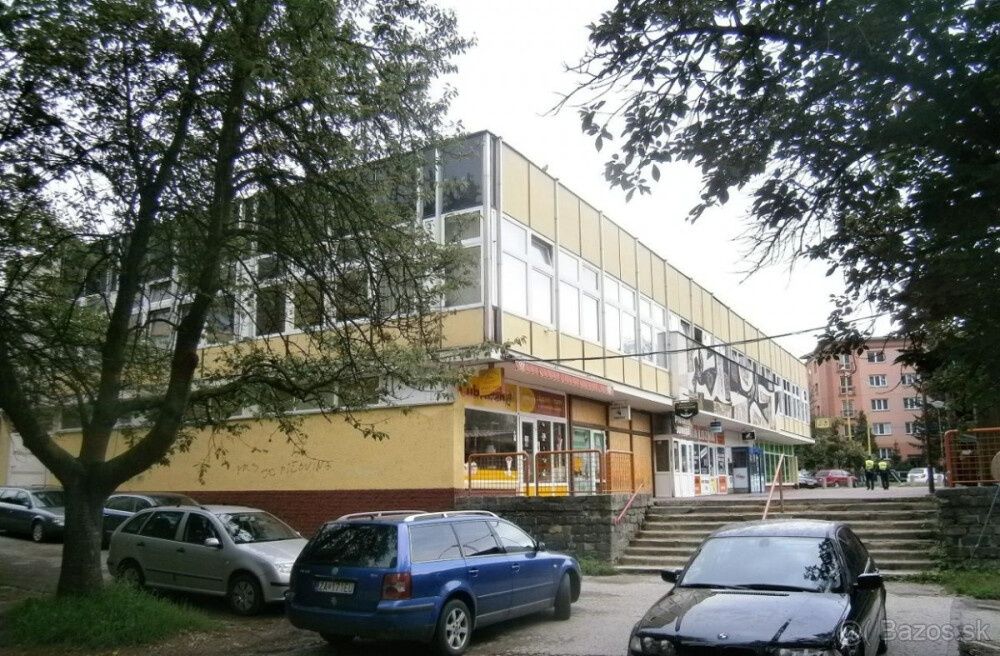 V prípade záujmu, alebo akýchkoľvek otázok nás kontaktujte n
