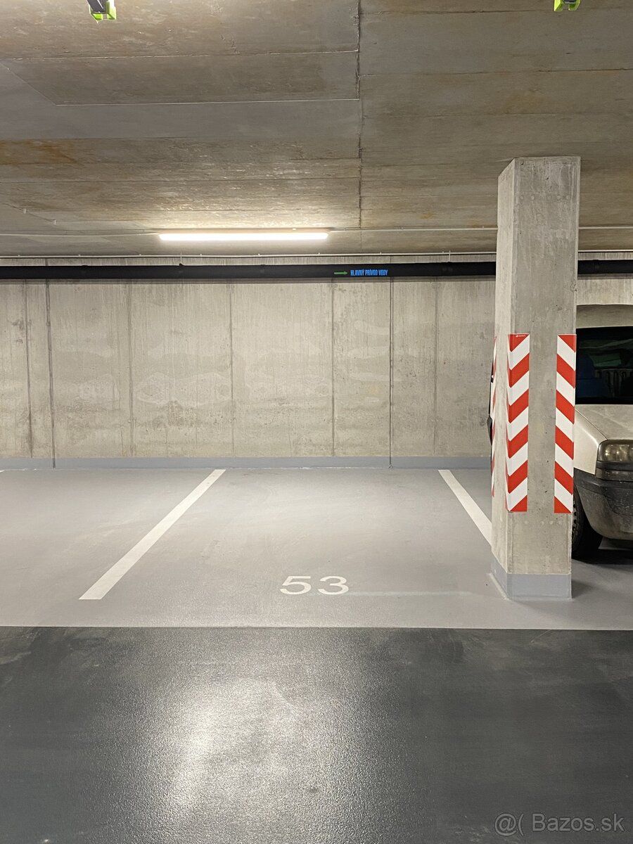 Prenajmem garážové stojisko v podzemnej garáži na Klincovej 