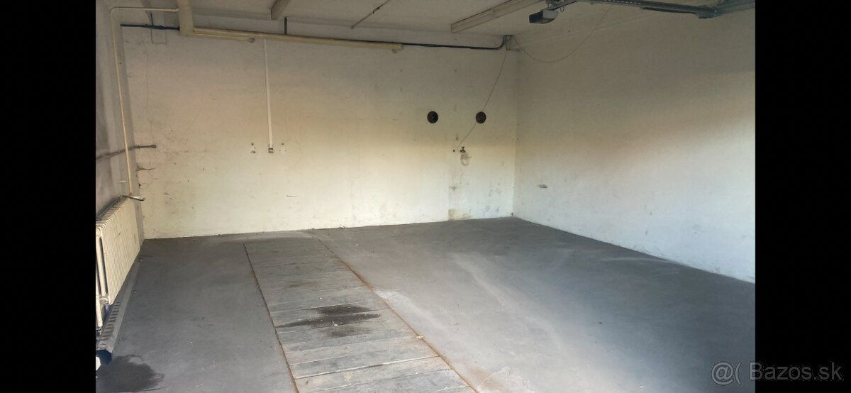 Ponukam na prenajom 2 garaž z elektrickobranou, kanalom, 220