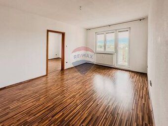 Prenajmem 1 izbu s balkonom na 1 posch.v rod.dome v Detve,1 