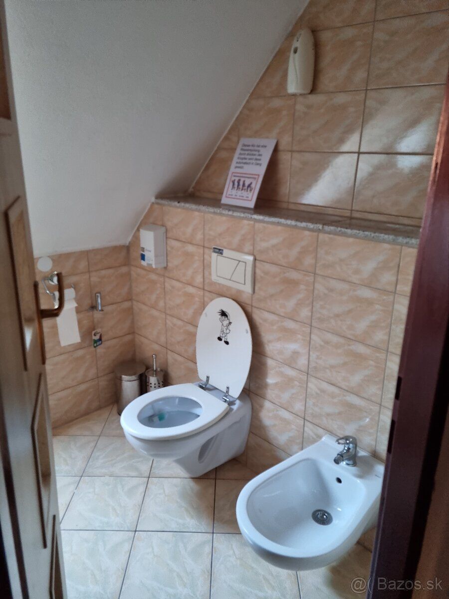 Prenajmem 1 izbu s balkonom na 1 posch.v rod.dome v Detve,1 