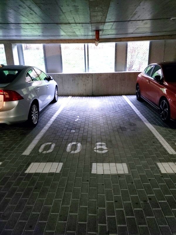 Prenájom vnútorného parkovacieho státia – Jégeho ulica, Brat
