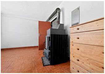 Ponúkame na predaj MUROVANÝ RODINNÝ DOM, NOVÁ BAŇA, Starohut