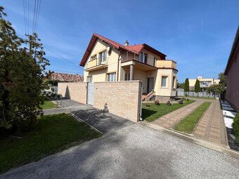 Hľadáme dom v Barci za rozumnú cenu, ozvite sa, kľudne aj be