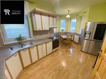 TRNAVA REALITY ponúka na predaj väčší, podpivničený rodinný 