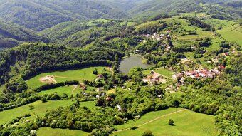 IMG real Vám ponúka na predaj pozemok priamo pri jazere - ta