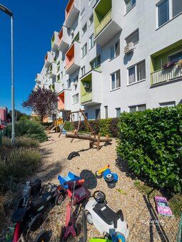 Flowreal realitné centrum vám ponúka praktický 2-izbový byt 