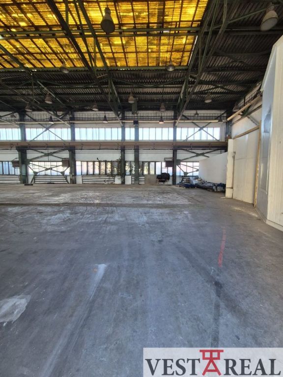 Prenájom skladu / výrobnej haly – 365 m², Galanta
Ponúkame n