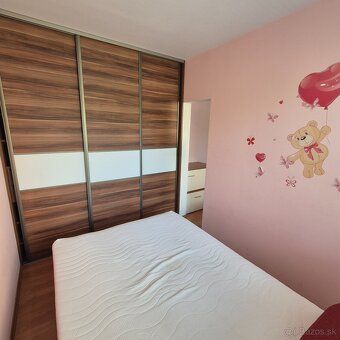 Exkluzívne ponúkame na predaj 4-izbový byt s výmerou 74 m², 