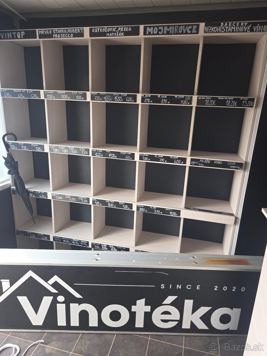Predam plne vybavenú vinoteku /stanok na predaj sudových vín
