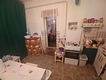 Perla obce Komjáti – na predaj priestranný rodinný dom pre d