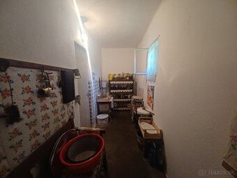 Perla obce Komjáti – na predaj priestranný rodinný dom pre d