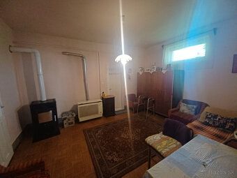 Perla obce Komjáti – na predaj priestranný rodinný dom pre d