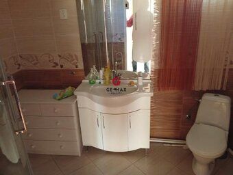 ID:538 GE-MAX Reality ponúka na predaj útulný a kompletne zr