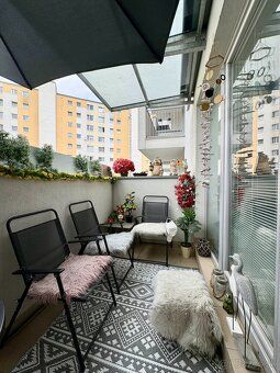 AAA Real, ponúka na predaj 1-izbový byt s balkónom, nachádza