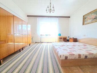 RK RE/MAX Vám ponúka na predaj 3 - izbový rodinný dom, ktorý