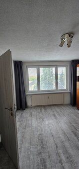 Ponúkam iba na dlhodobý prenájom 2 izb. byt na ulici Škultét