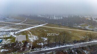 Exkluzívne Vám ponúkame na predaj pozemok o výmere 20 737 m2