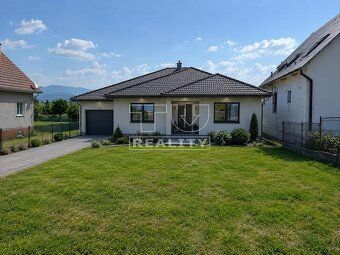 TUreality ponúka na predaj stavebný pozemok o rozlohe 700 m2