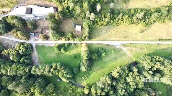 Ponúkame na predaj stavebný pozemok o výmere 727m², ktorý sa