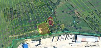 Ponúkame na predaj stavebný pozemok o výmere 727m², ktorý sa
