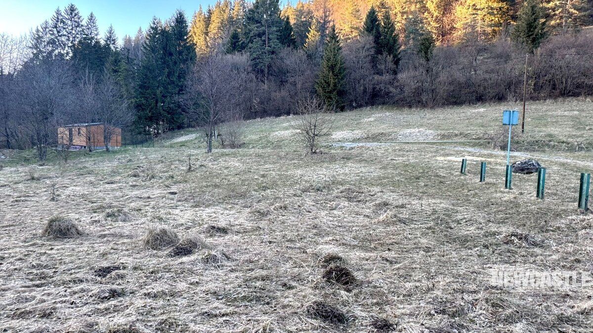 Ponúkame na predaj stavebný pozemok o výmere 727m², ktorý sa