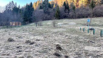 Ponúkame na predaj stavebný pozemok o výmere 727m², ktorý sa