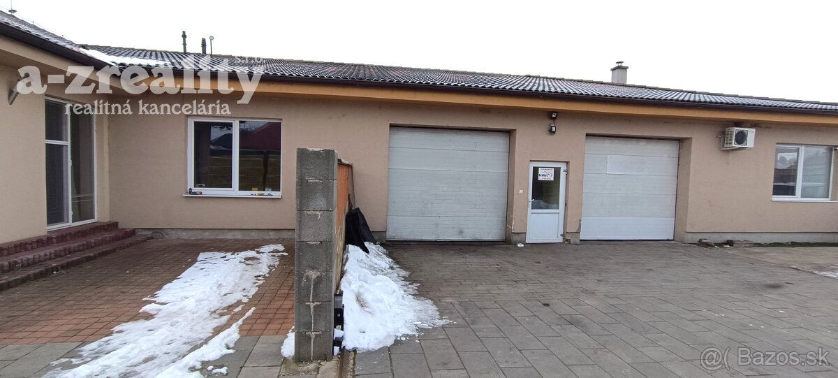 Typ: Rodinný dom Ulica: . Obec: Dvory nad Žitavou
 A-Z Reali