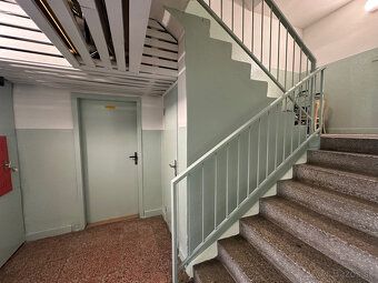 Typ: 3-izbový byt Mestská časť: Podvornice Obec: Bratislava-
