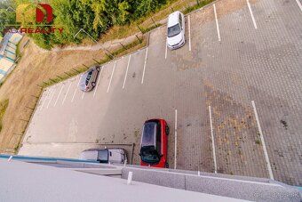 Prenajmeme zariadený 1,5 izbový byt s krytou loggiou a vyhra