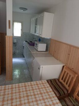 Prenajmem chatu na Duchonke pre max 5-6 ľudí, dve izby + kuc