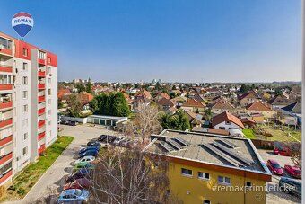 Realitná kancelária RE/MAX ponúka na predaj 2-izbový byt v o