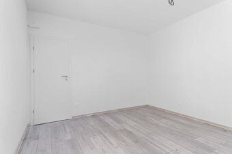 Na predaj nový moderný 4-izbový rodinný dom s terasou a záhr