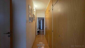 Hľadáte ideálne rodinné bývanie, kde sa spája pokojná atmosf