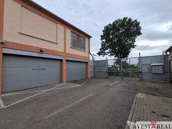 PRENÁJOM SKLADOVÝCH PRIESTOROV 25 m² A 30 m² – TRNAVA, AREÁL
