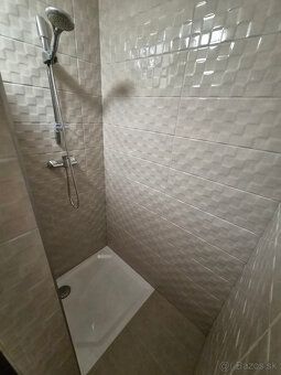 EXKLUZÍVNE IBA U NÁS !!!
Na predaj veľká garzónka 34 m2 s ba