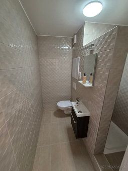 EXKLUZÍVNE IBA U NÁS !!!
Na predaj veľká garzónka 34 m2 s ba