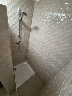EXKLUZÍVNE IBA U NÁS !!!
Na predaj veľká garzónka 34 m2 s ba