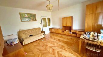 -SK- Ponúkame na predaj 5-izbový rodinný dom nachádzajúci sa
